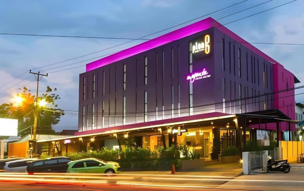 Plan B Hotel Padang  Exterior foto